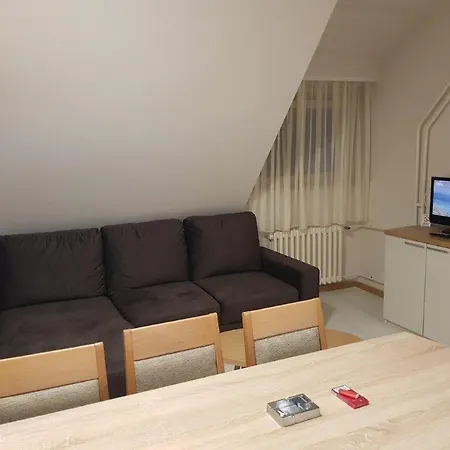 Apartment Snow White